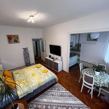 Nina Apartment ซาราเยโว ภายนอก รูปภาพ
